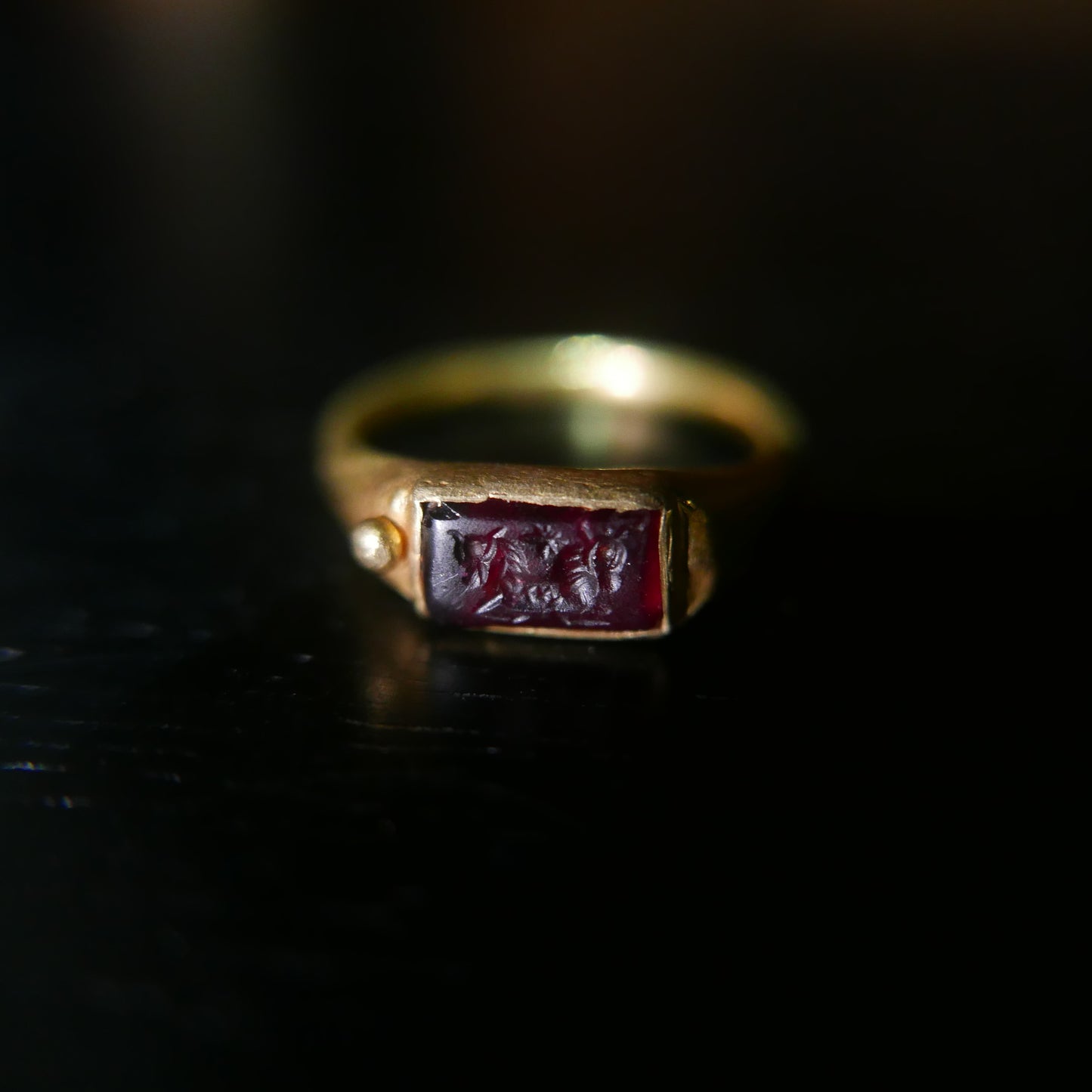 22K gold 1st Century Roman ring
